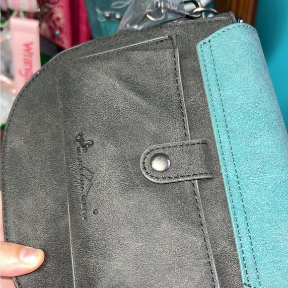 Brand neww with tags Montana west cross body bag - Picture 3 of 4